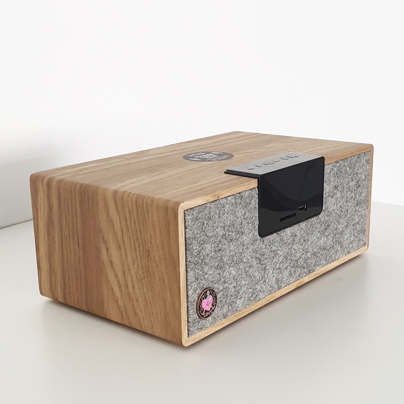 Altavoces inalámbricos AVL 2 con control remoto